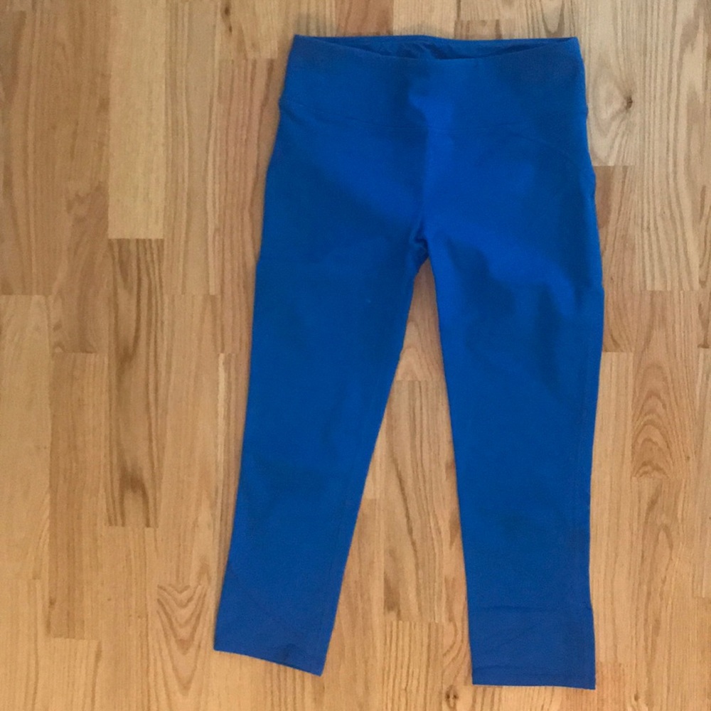 Fabletics crop tights